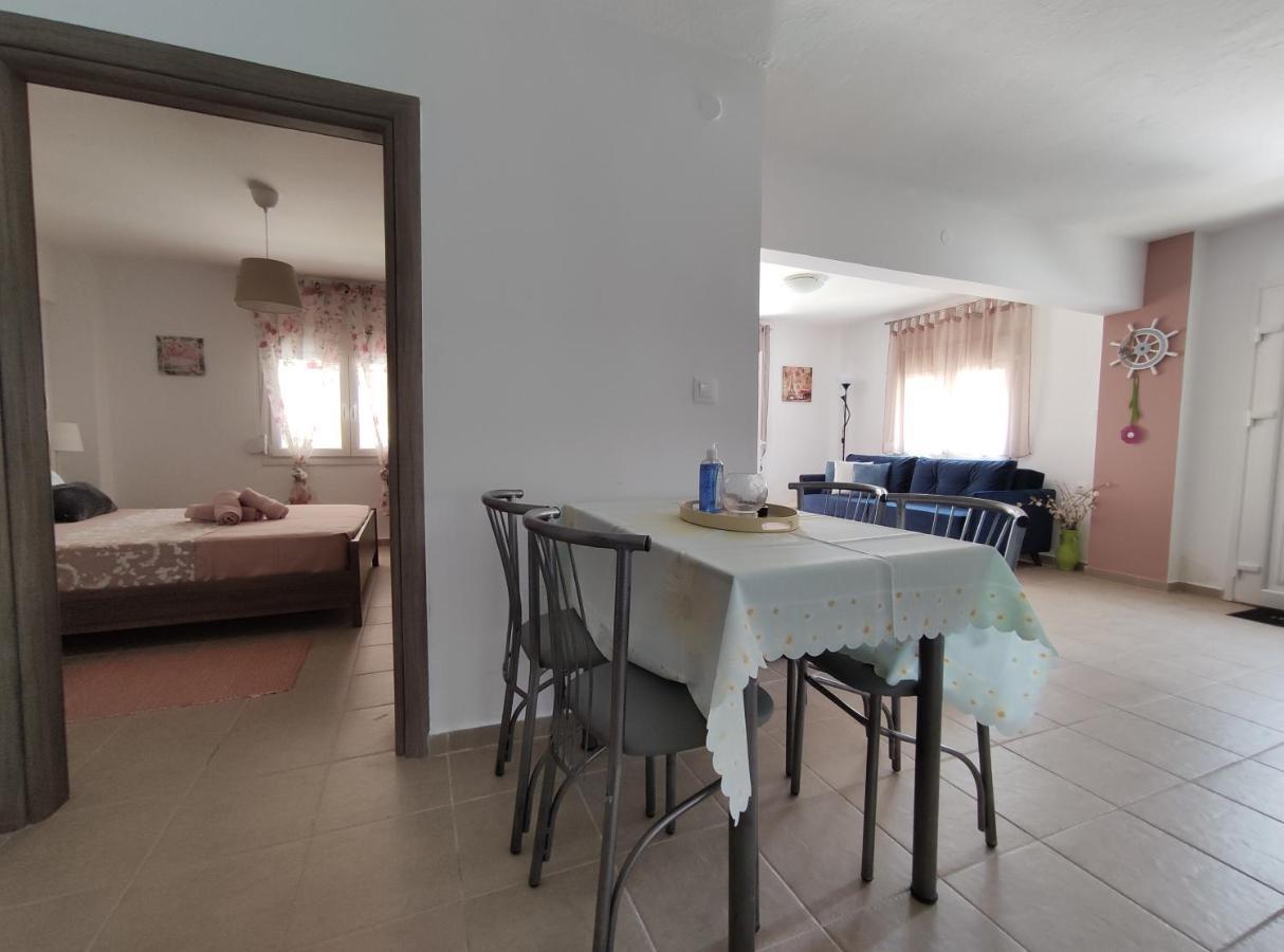 Seaside Apartments Nea Iraklia Exteriér fotografie