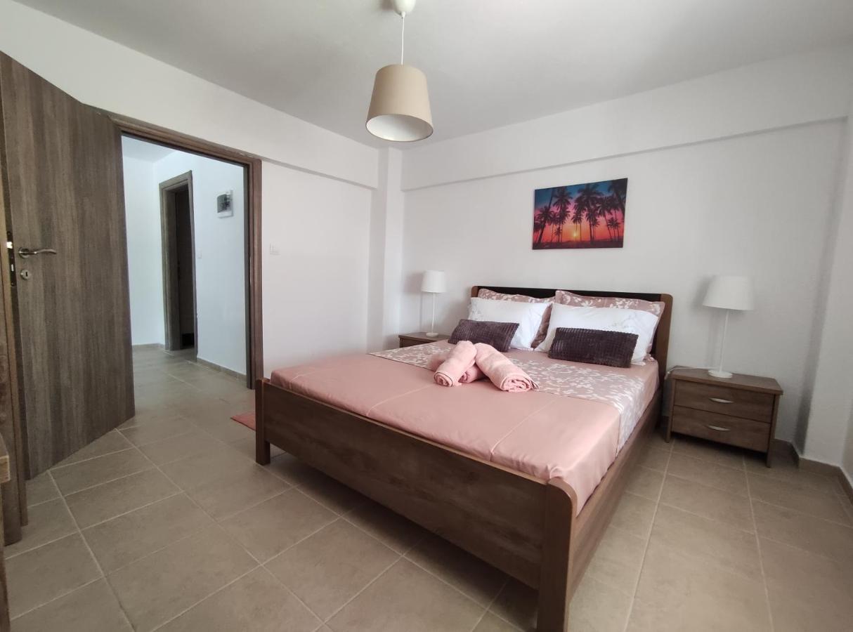 Seaside Apartments Nea Iraklia Exteriér fotografie