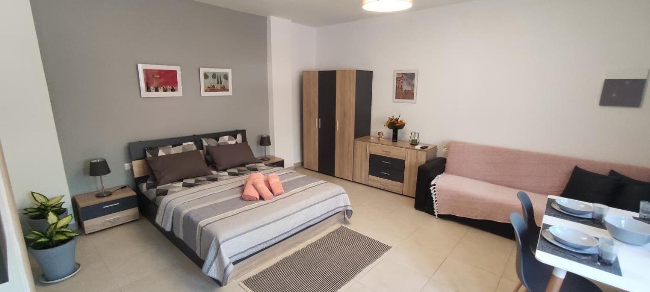 Seaside Apartments Nea Iraklia Exteriér fotografie